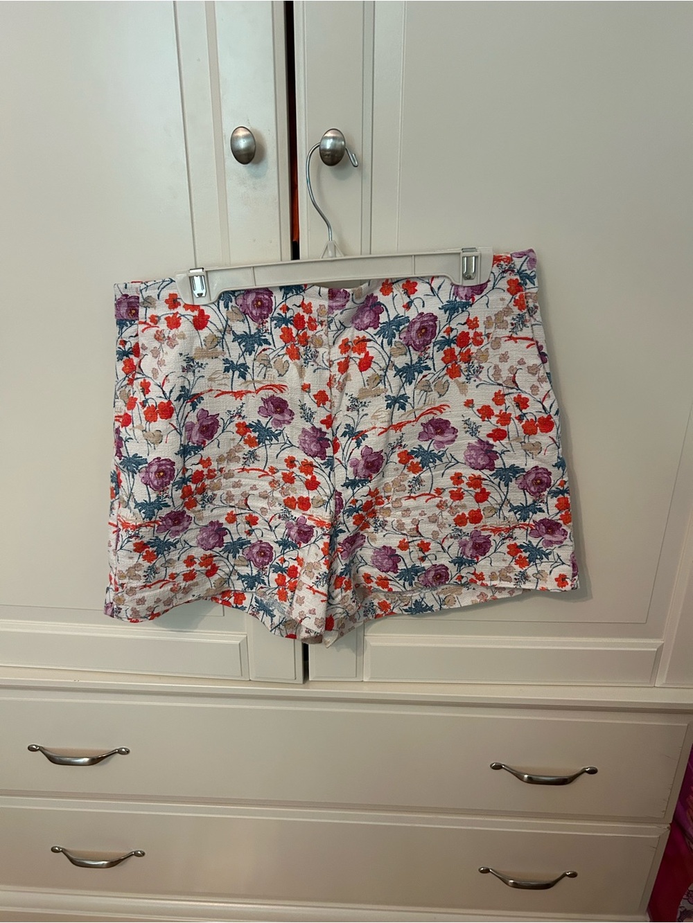 Ann Taylor White Floral Shorts with Purple & Orange Flowers
